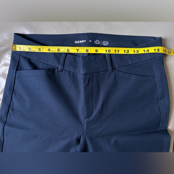 Old Navy High rise pixie flare pants - Picture 4 of 9